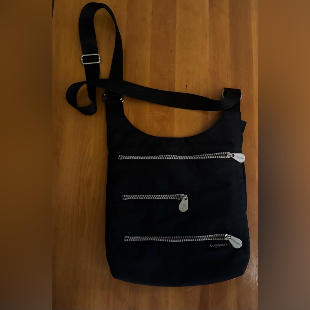 Baggallini Black Messenger Bag with Silver Accents